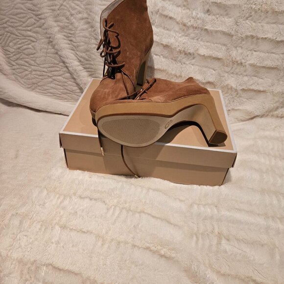 Boots - Picture 1 of 2